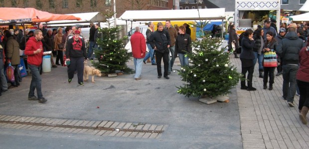 Waar normaal gesproken de grootste markt van Rotterdam staat, wordt ook dit jaar een kerstmarkt georganiseerd. Als je het niet al was, is deze markt vooral een leuke manier om […]